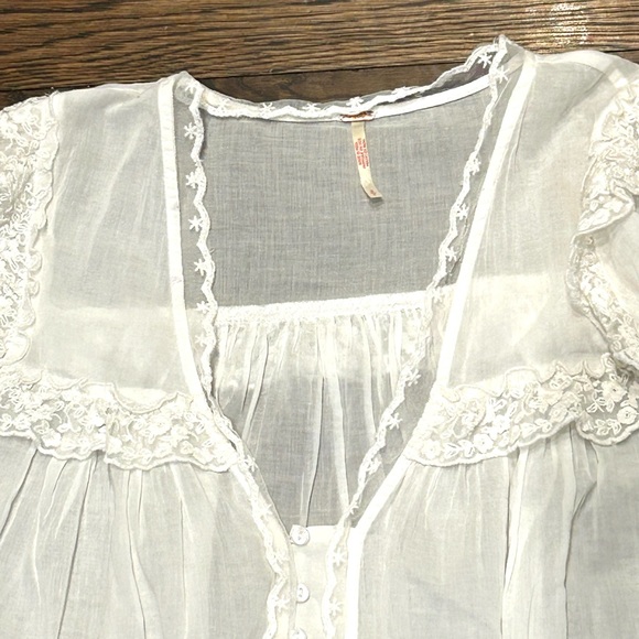 Free People Luna White Lace Sheer Blouse - Picture 4 of 12